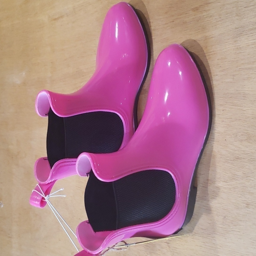 SEVEN7 Womens Dover Pink Ankle Pull On Wellies Rain Boots Shoes NWT